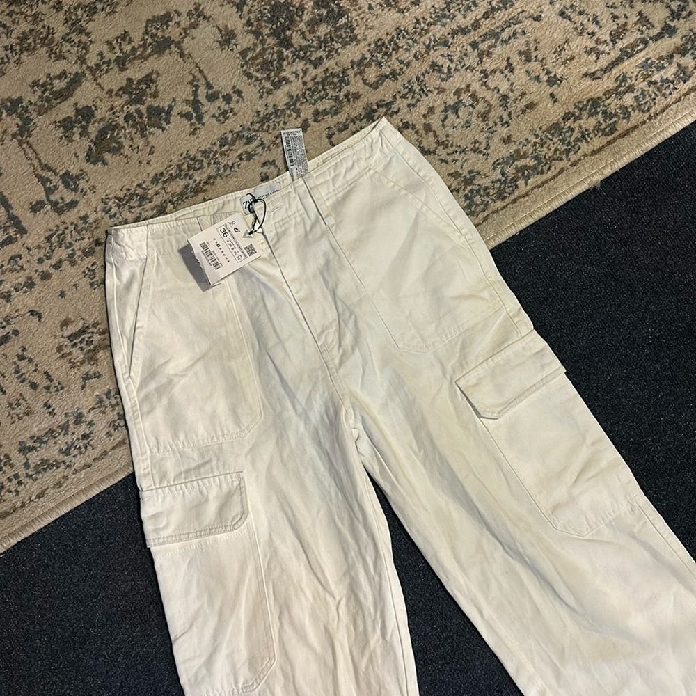 White straight leg cargos. Brand new